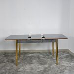 Mesa com 4 cadeiras para salas /cozinhas e varandas
