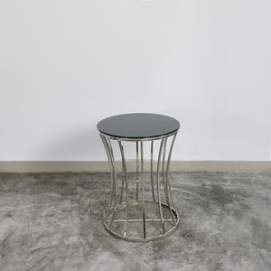 Mesa de canto para sala e escritórios em prata