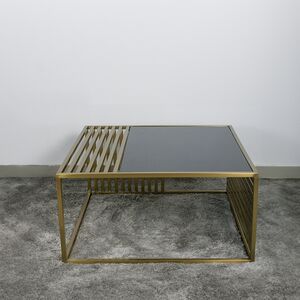 Mesa Dourado Com Tampo Preto