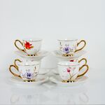 Xicará de porcelana com flores dourados