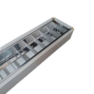 Armadura 1X36W Exterior com Difusor de Alumínio