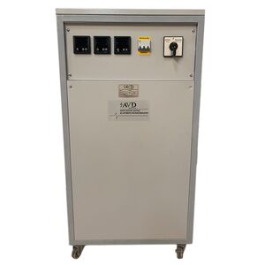 Estabilizador de Energia AVD de 30KVA Trifásico