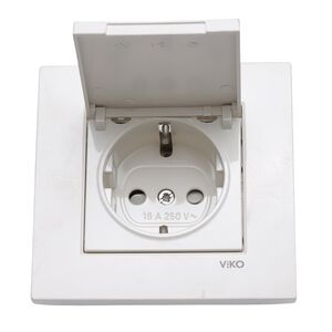 Tomada Shuko Branca com Tampa KARRE Ref. 90960012