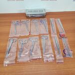 Kit de Pequena Cirurgia 13 Peças Inox Caixa Perfurada - Autoclavável