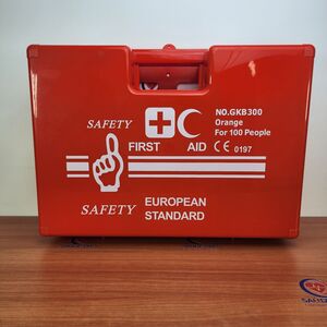 Kit de Primeiros Socorros Profissional para 100 Pessoas – Modelo GKB300 | Padrão Europeu