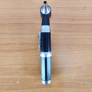 Otoscópio Portátil V-BT101